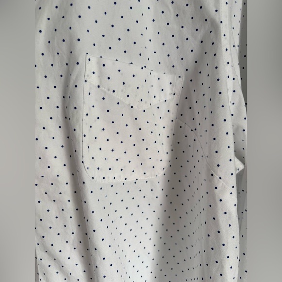 L.L. Bean White Casual Button Down Shirt with Textured Pattern - Picture 6 of 11